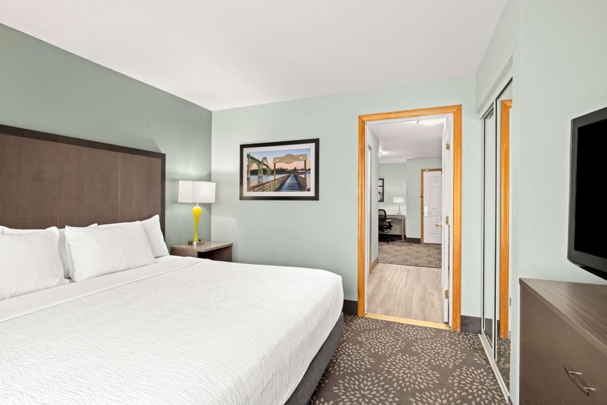 Hotel La Quinta By Wyndham Newport Exterior foto